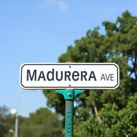 Avenida Madureira, 408 parada
