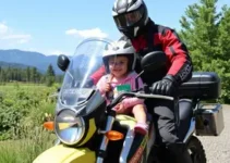 motociclista que resgatou menina de ataque de abelhas